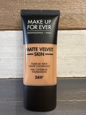 Makeup Forever Matte Velvet Skin Foundation - Y463